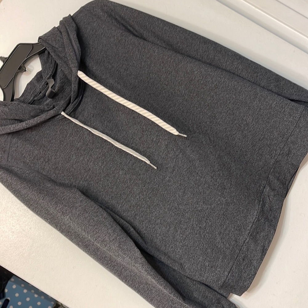 Dark heather gray Vuori hoodie